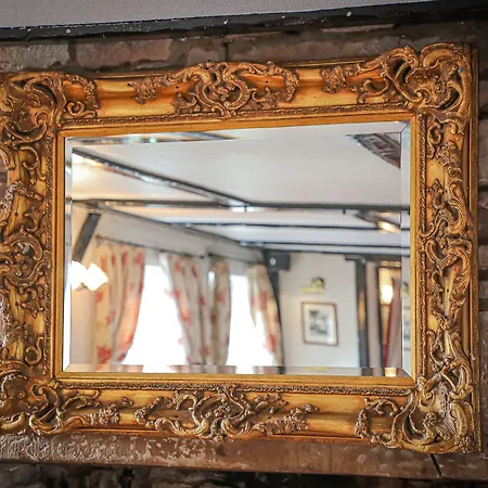 Queens Head Inn, Tirril 宾馆 彭里斯